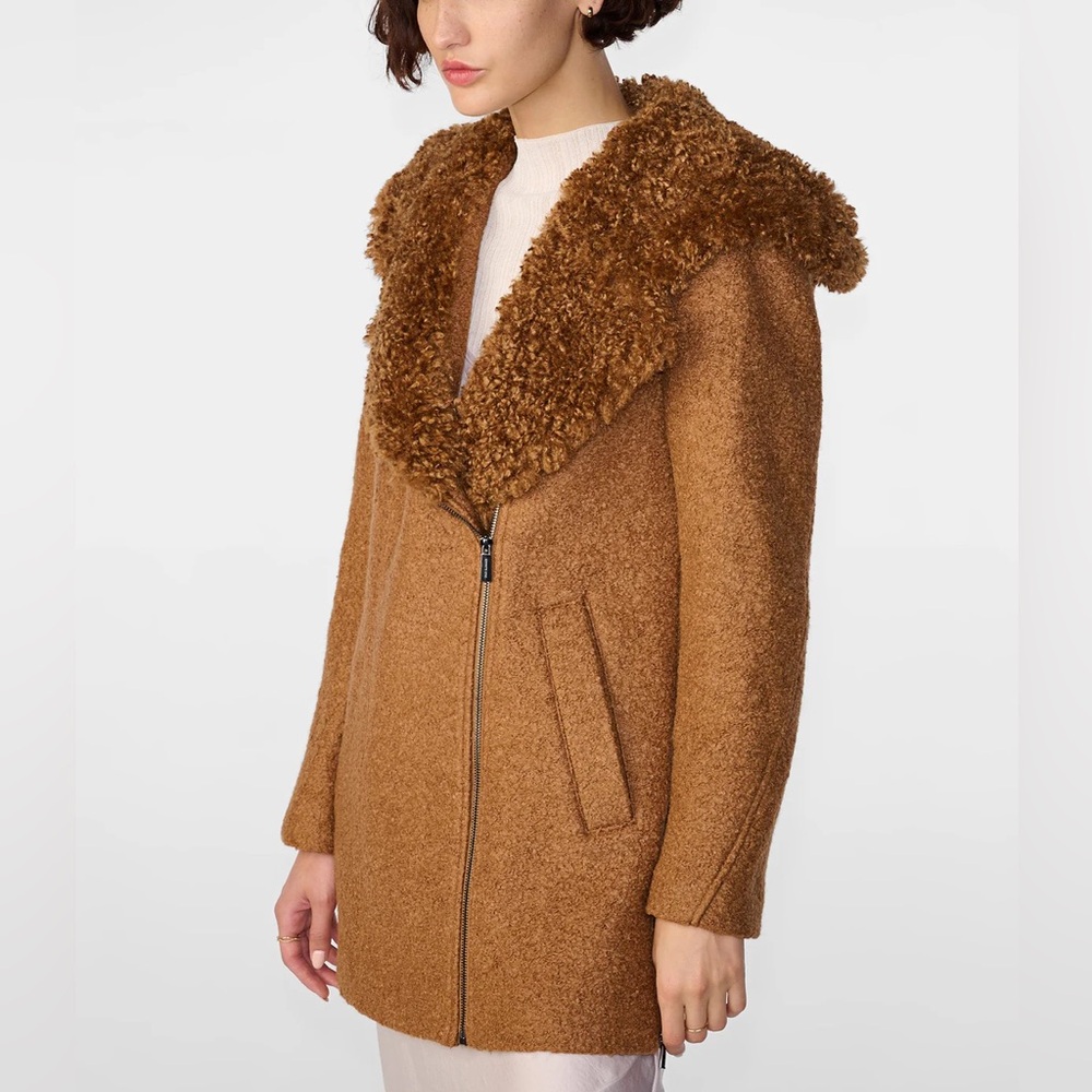 Kenneth Cole Wool & Polyester Coat NWT. Large